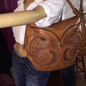 HOUSE OF DEREON.  FINAL PRICE